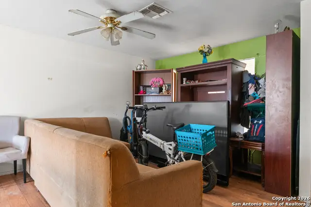 9506 Cliff Way, San Antonio, TX 78250 - Image #3