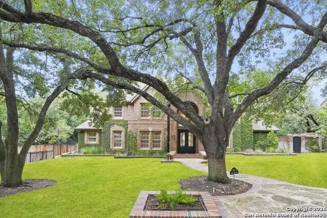 360 Paseo Encinal St, Olmos Park, TX 78212 - #3