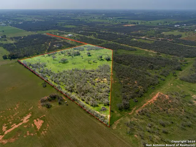 000 Felix Rd, Saint Hedwig, TX 78152 - Image #1