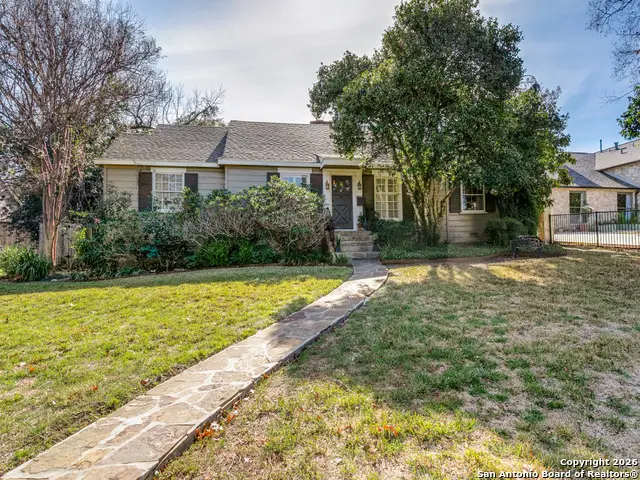 316 Elizabeth Rd, Terrell Hills, TX 78209 - Image #2