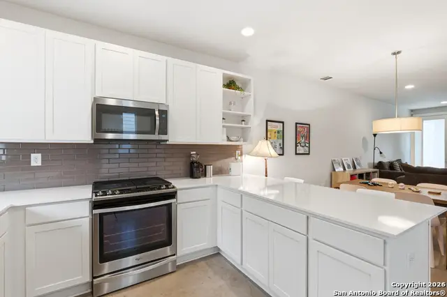 330 Clay #UNIT 27, San Antonio, TX 78204 - Image #2