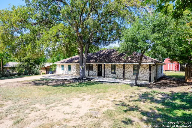 1716 Silver Saddle, Kerrville, TX 78028 - Image #2