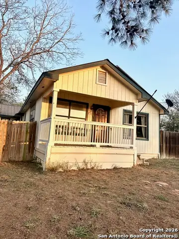 1608 The Lane, Pleasanton, TX 78064