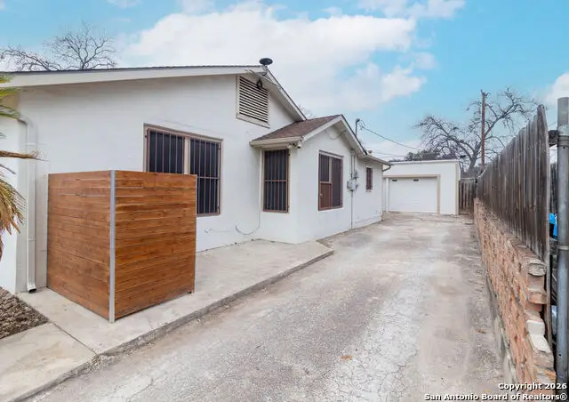 1933 Mckinley Avenue, San Antonio, TX 78210 - Image #3