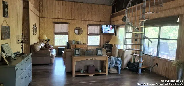 794 Rio Luna, Bandera, TX 78003 - Image #2