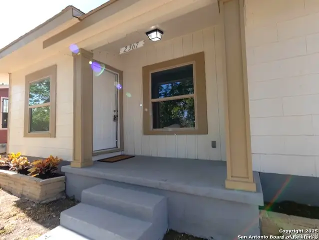2367 Burnet, San Antonio, TX 78202 - Image #1