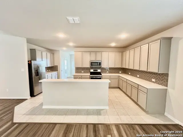 4823 Cambridge Park, Converse, TX 78109 - #1