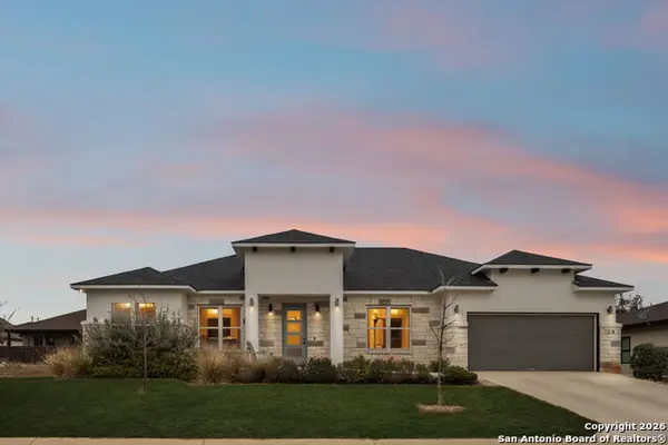 108 Parlin Ln, Fredericksburg, TX 78624