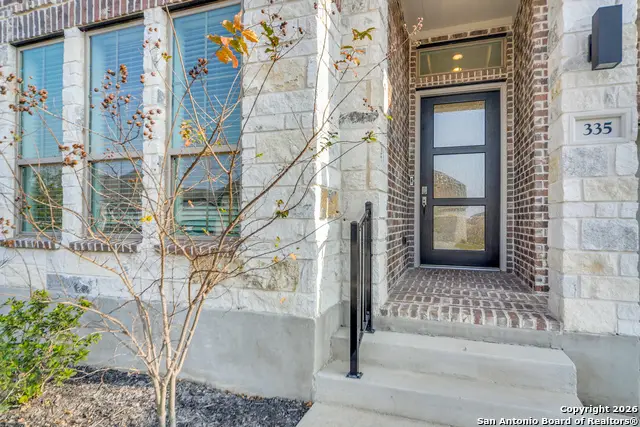 335 Alpine Lakes, New Braunfels, TX 78130 - Image #2