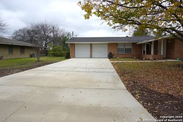 221 Windcrest, Windcrest, TX 78239 - Image #3