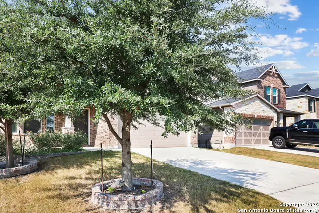 691 Anthem Ln, New Braunfels, TX 78132 - Image #2