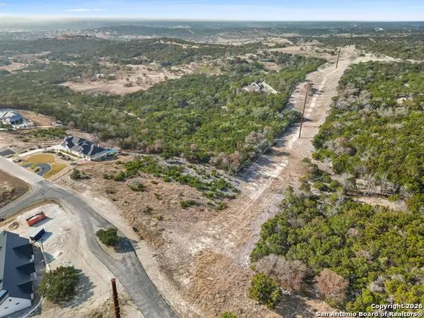 129 Paramount View, Kerrville, TX 78028