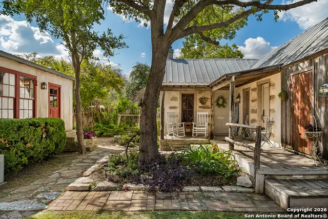 104 Austin, Fredericksburg, TX 78624 - Image #2