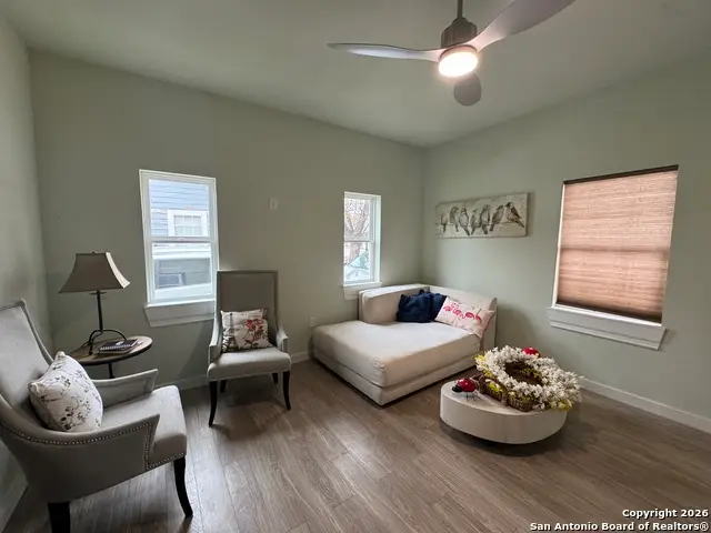 647 N San Gabriel, San Antonio, TX 78228 - Image #3