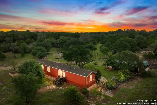 125 Teague, Kerrville, TX 78028 - Image #1