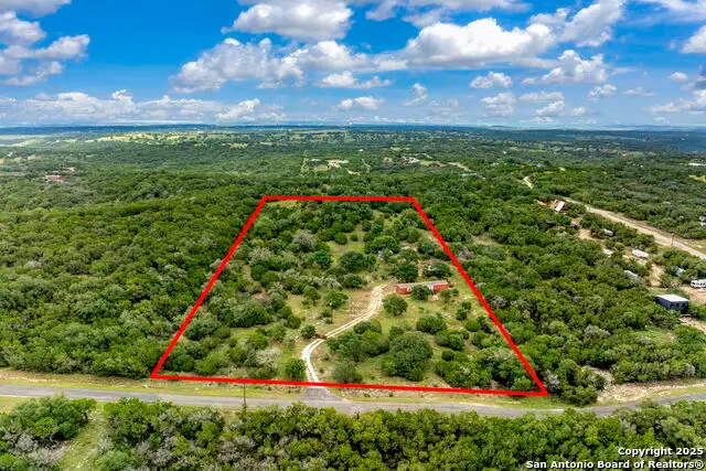 125 Teague, Kerrville, TX 78028 - Image #3