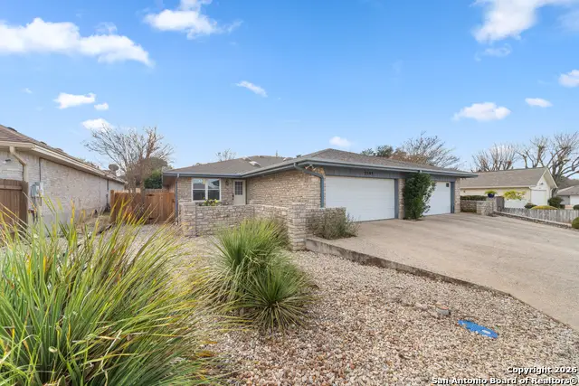 2505 Rogers Circle, Kerrville, TX 78028 - Image #1