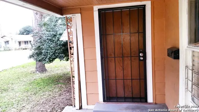 1733 San Francisco, San Antonio, TX 78201 - Image #2