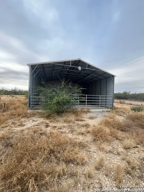 87 Quinney, Carrizo Springs, TX 78834