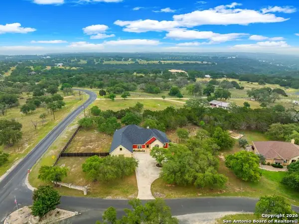 130 Rhum Rd, Kerrville, TX 78028