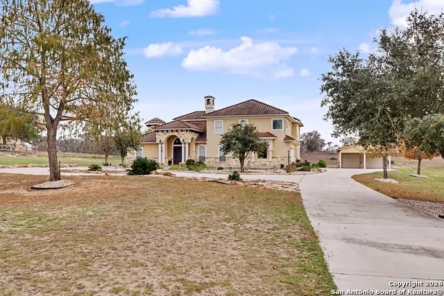 113 Abrego Mount, Floresville, TX 78114 - Image #3