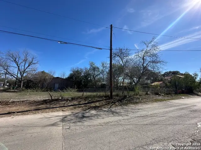 438 Vestal, San Antonio, TX 78221 - Image #3