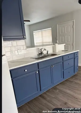 8831 Five Palms Dr, San Antonio, TX 78242