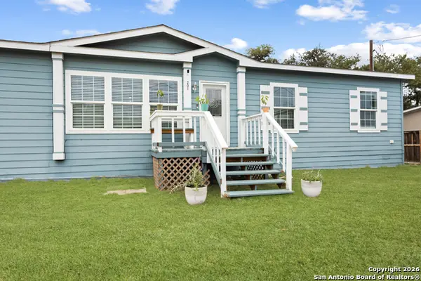 201 Private Road 1524, Bandera, TX 78003