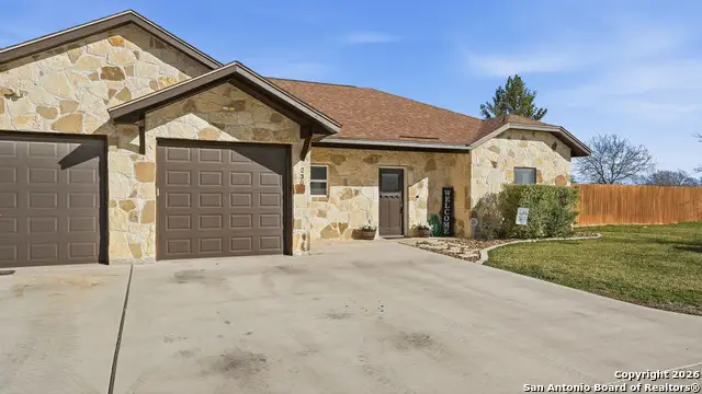 230 Navarro # 6-B, Seguin, TX 78155 - Image #2