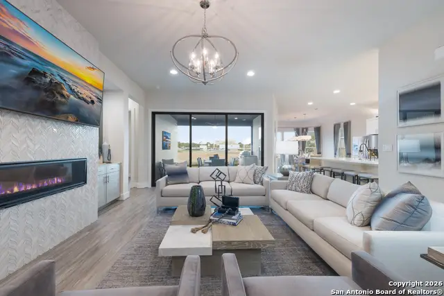 379 Borchers Blvd, New Braunfels, TX 78132 - Image #2