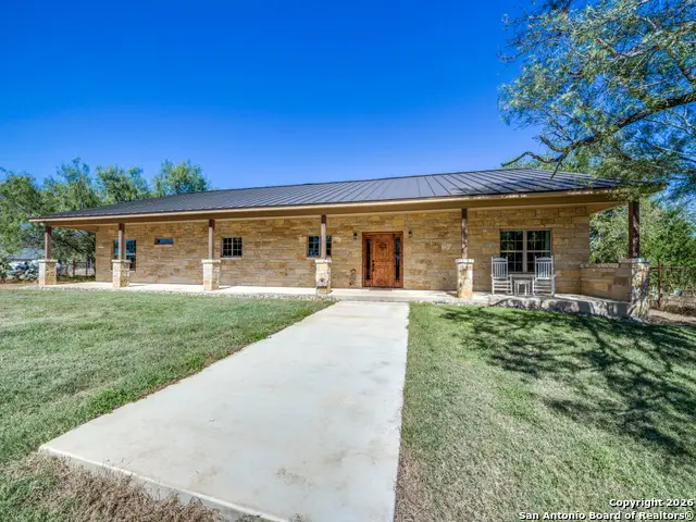 6472 Bluntzer Rd, Jourdanton, TX 78026 - Image #1