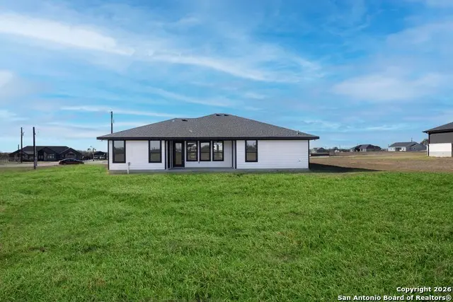 113 Hidden Cove, Floresville, TX 78114 - Image #3