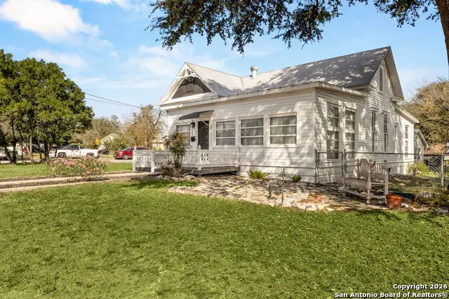 619 Comal, New Braunfels, TX 78130 - Image #2