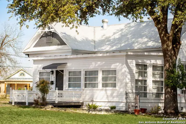 619 Comal, New Braunfels, TX 78130 - Image #3