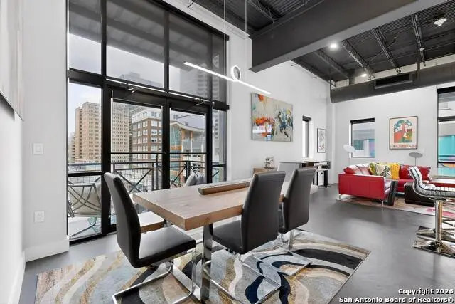 214 E Travis #402, San Antonio, TX 78205 - Image #3