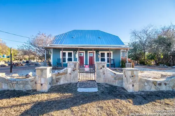 14254 N Hwy 16, Medina, TX 78055