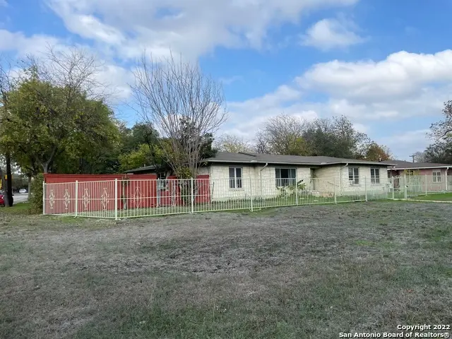 243 Beverly Dr, San Antonio, TX 78228 - Image #2