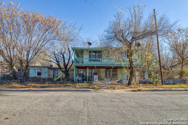 315 Geraldine Street, Uvalde, TX 78801 - Image #2