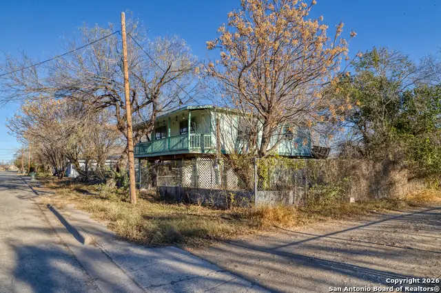 315 Geraldine Street, Uvalde, TX 78801 - Image #3