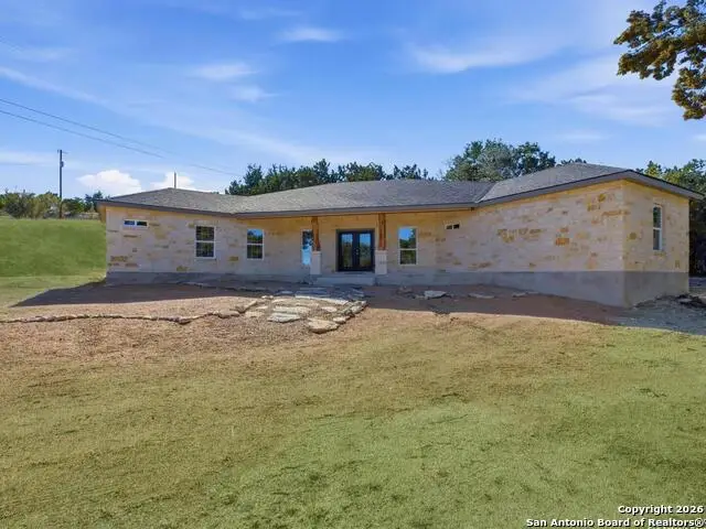 237 Hopi Trail, Bandera, TX 78003 - Image #1