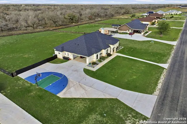 344 Abrego Lake, Floresville, TX 78114 - Image #3