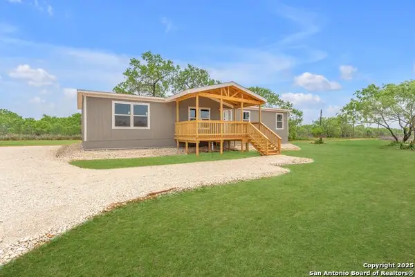 5759 County Road 422, Pleasanton, TX 78064