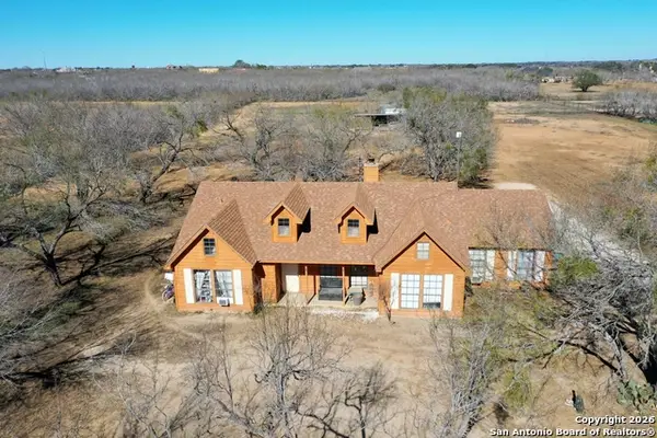 200 Meadowview, Lytle, TX 78052