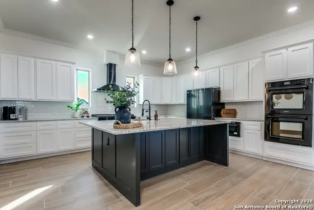 202 Venado Oaks, Castroville, TX 78009 - Image #3