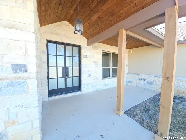 982 Horseshoe Falls, Bandera, TX 78003 - Image #3