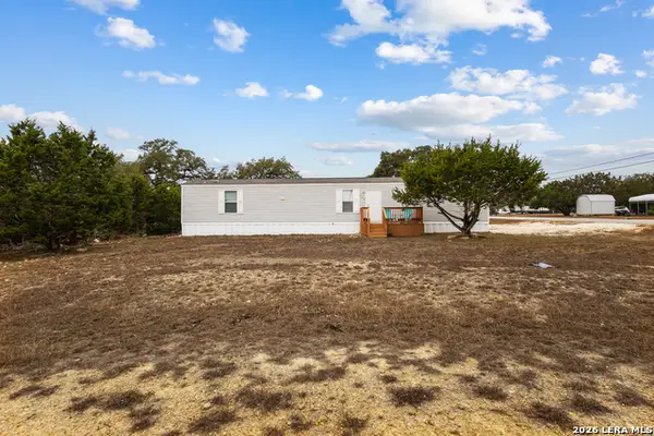 128 Private Road 1511, Bandera, TX 78003