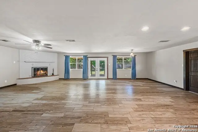 104 Westwood, Kerrville, TX 78028 - #2