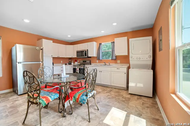 232 Hobart, San Antonio, TX 78237 - Image #2