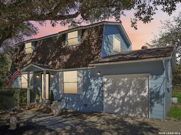 850 Riviera Drive, Canyon Lake, TX 78133