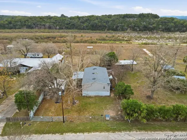 545 S Lakeshore, Bandera, TX 78003 - Image #2